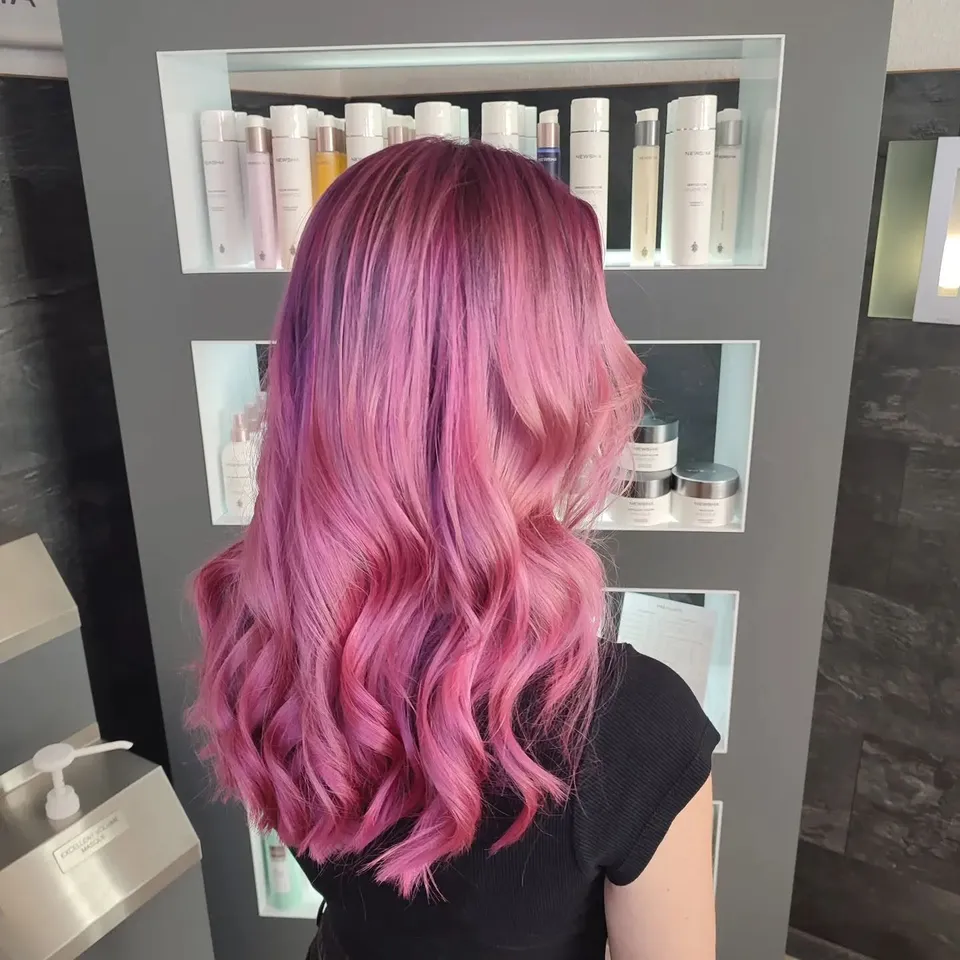 Rosé & Pflaume mit Elumen – Salon Spandau